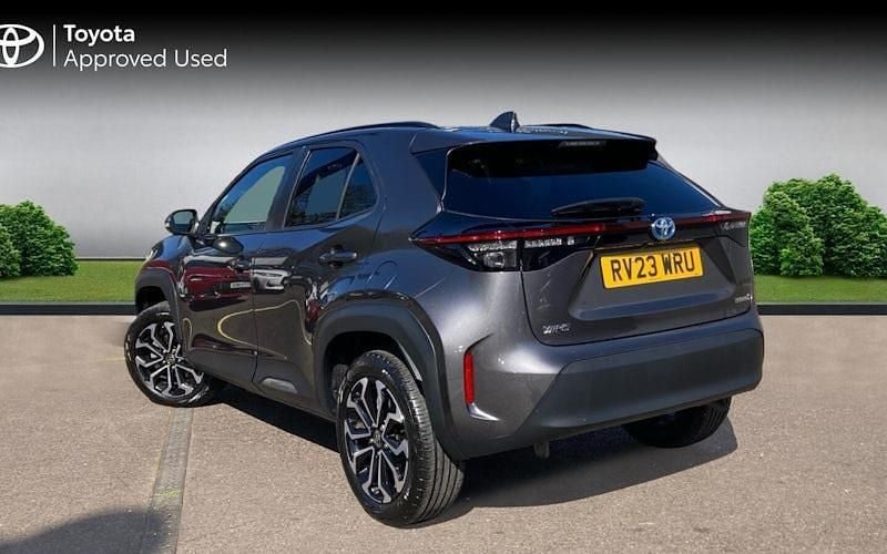 Used Toyota Yaris Hybrid Design 116 HP (85 kW) 2026 Estate