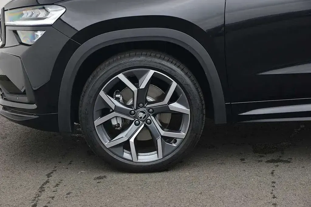 Used Skoda Kodiaq SportLine 150 HP (110 kW) 2025 Black SUV
