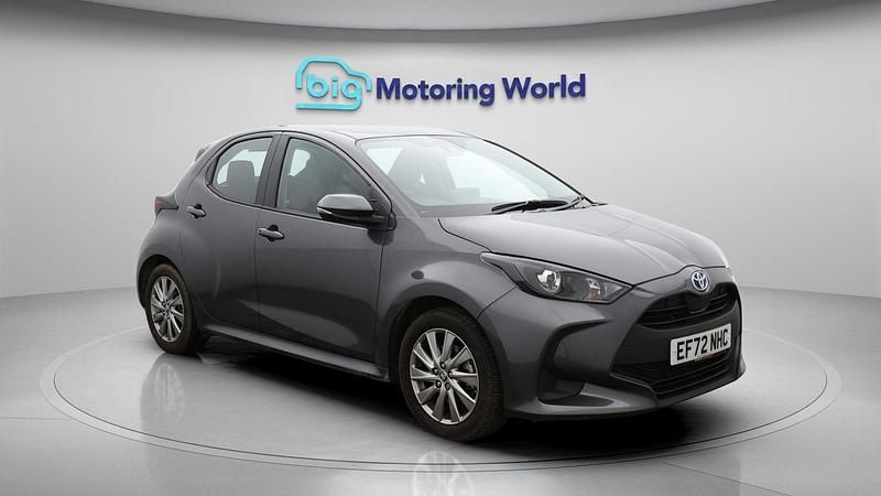 Grey Used 2023 Toyota Yaris Hybrid Hatchback | £17,100 (Good price) - Image 1/4