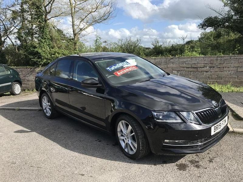 Black Used 2019 Skoda Octavia SE Hatchback | £17,995 (Fair price) - Image 1/4