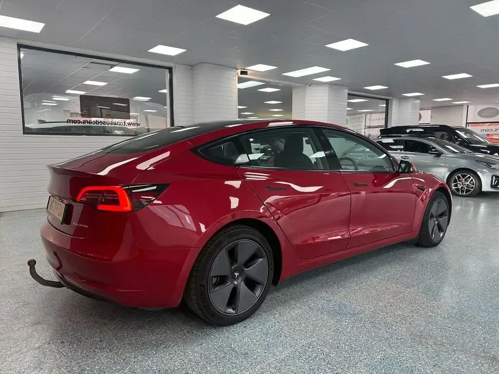 Used Tesla Model 3 Long Range AWD 366 kW (498 HP) 2021 Red Sedan