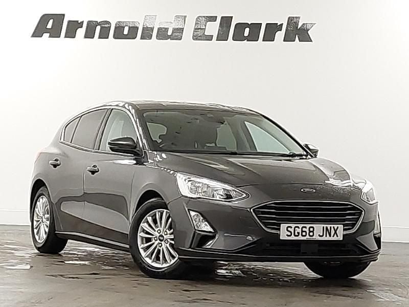 Used Ford Focus Titanium 125 HP (91 kW) 2018 Grey Hatchback
