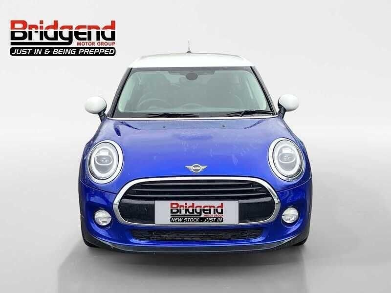 Używany Mini Cooper Hatch 2019 Niebieski Hatchback