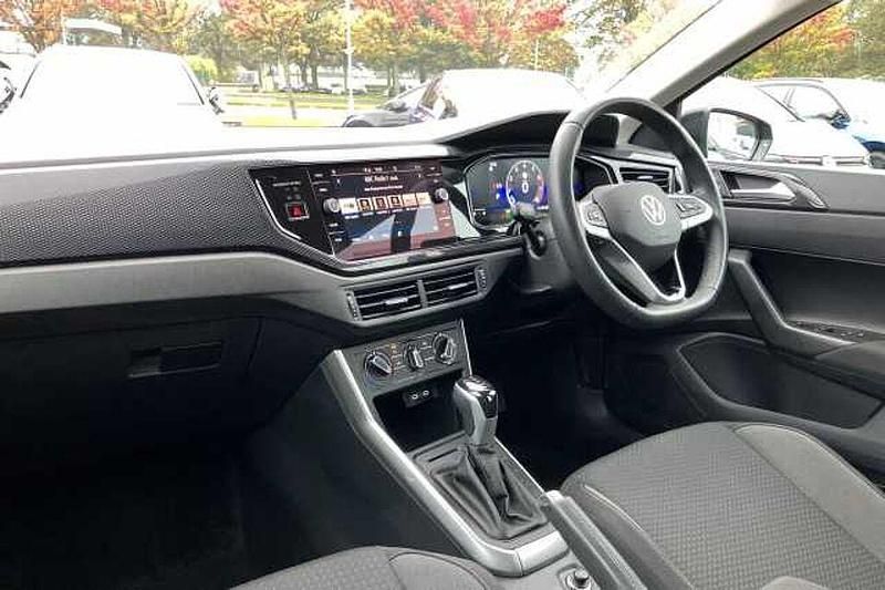 Used VW Polo Life 95 HP (69 kW) 2025 Black Hatchback