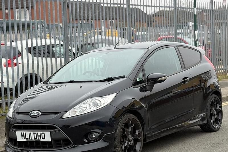 Used Ford Fiesta Zetec 118 HP (86 kW) 2011 Black Hatchback
