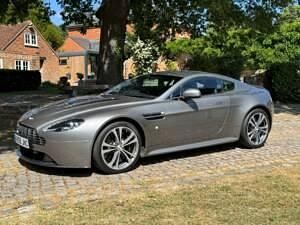 Used Aston Martin Vantage 517 HP (380 kW) 2009 Silver Coupe