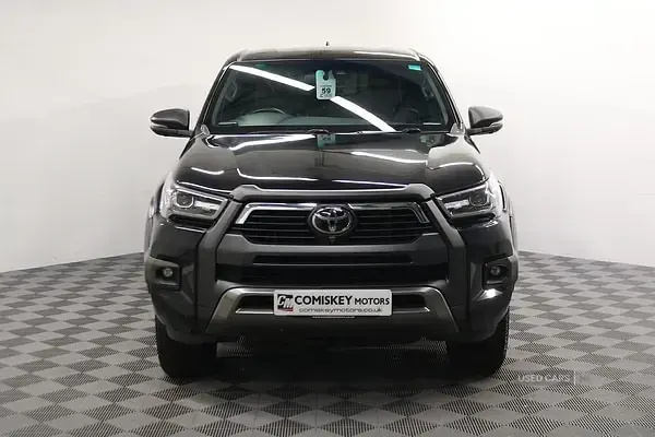 Used Toyota HiLux 204 HP (150 kW) 2022 Black Pickup