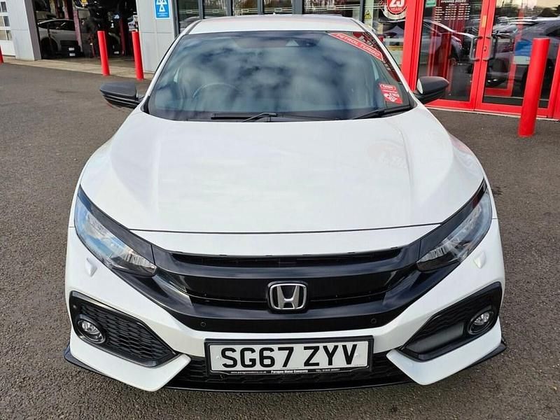 Used Honda Civic Sport 182 HP (133 kW) 2017 White Hatchback