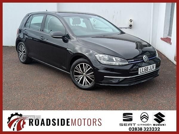 Black Used 2018 VW Golf VII SE Hatchback | £14,995 (Fair price) - Image 1/4