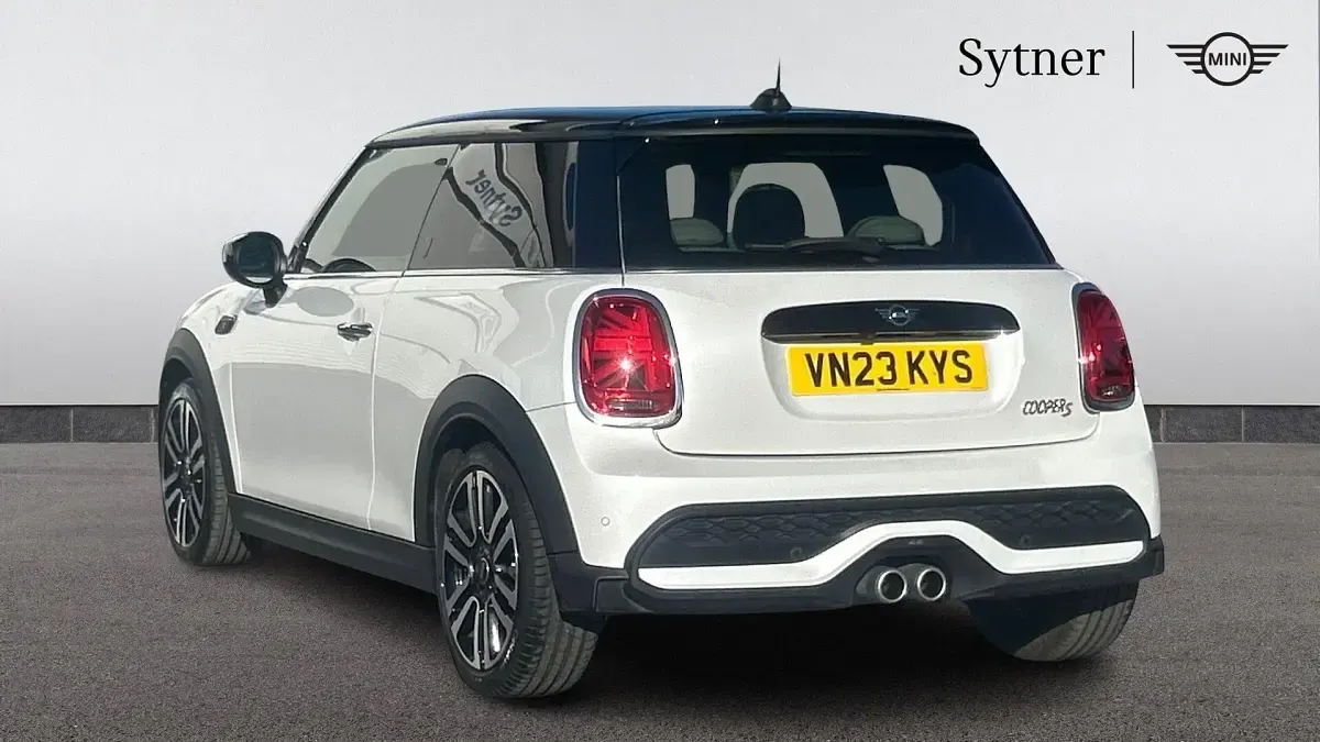 Usado Mini Cooper S Exclusive 176 CV (129 kW) 2023 Blanco Utilitario