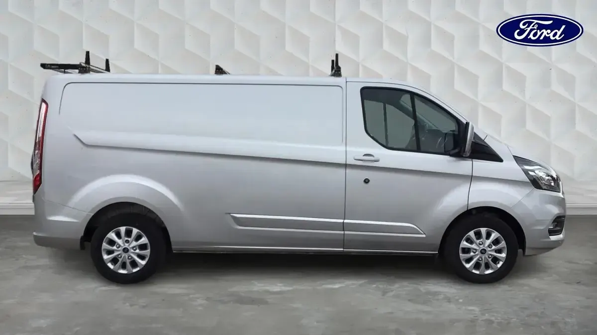 Used Ford Transit Custom Limited 130 HP (95 kW) 2021 Silver Van