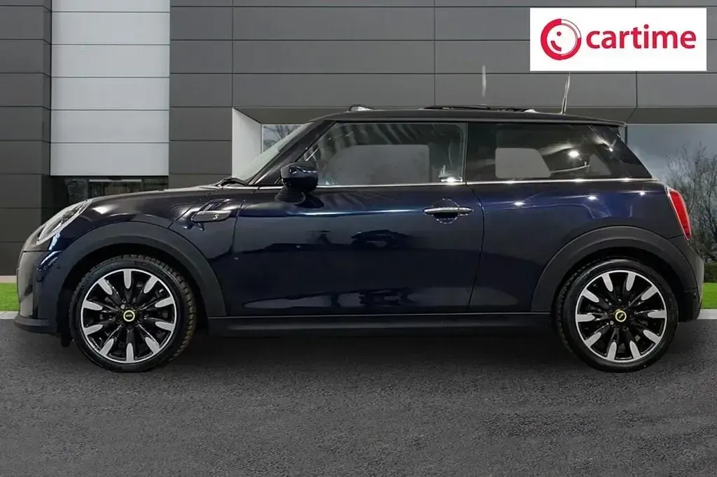 Usado Mini Cooper SE Hatch 135 kW (184 CV) 2023 Negro Utilitario