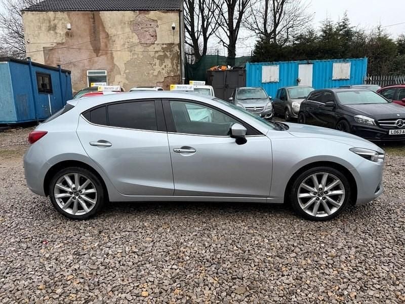 Used Mazda 3 Inclusive 150 HP (110 kW) 2017 Silver Hatchback