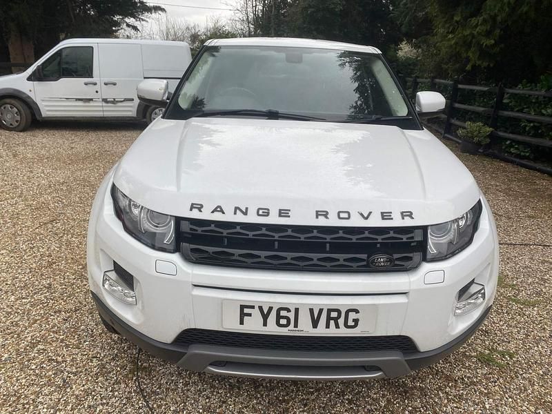 Used Land Rover Range Rover evoque Prestige 190 HP (139 kW) 2011 White Estate