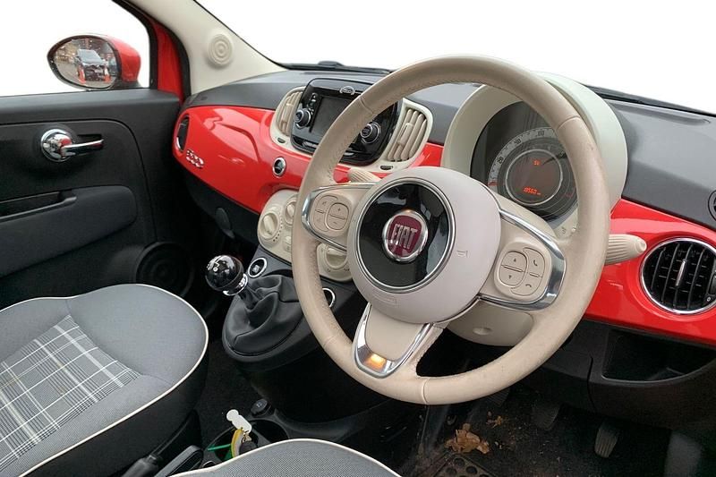 Used Fiat 500 Lounge 105 HP (77 kW) 2019 Pink Hatchback