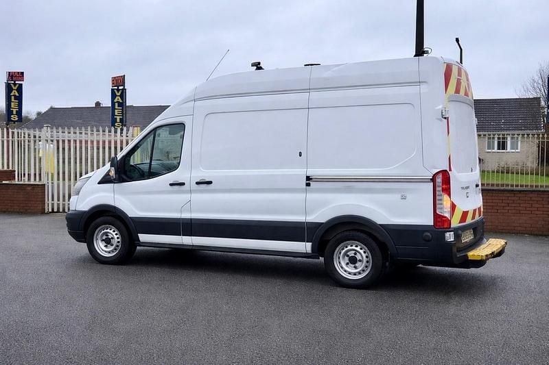 Used Ford Transit 130 HP (95 kW) 2018 White Van