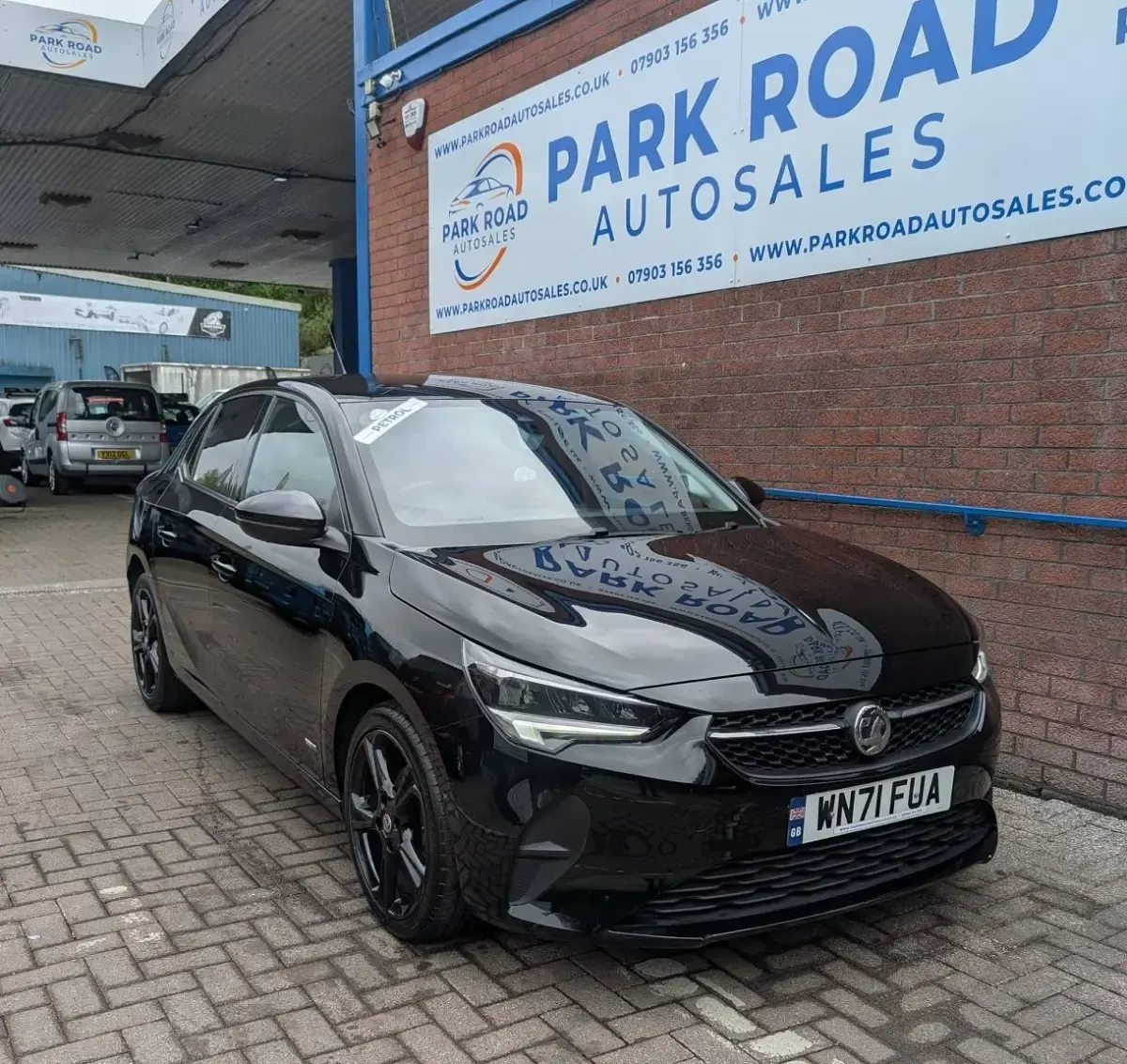 Second-hand Vauxhall Corsa 2021 Negru Hatchback