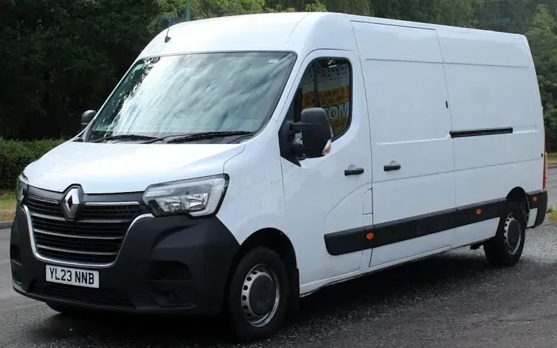Used Renault Master 135 HP (99 kW) 2023 MPV