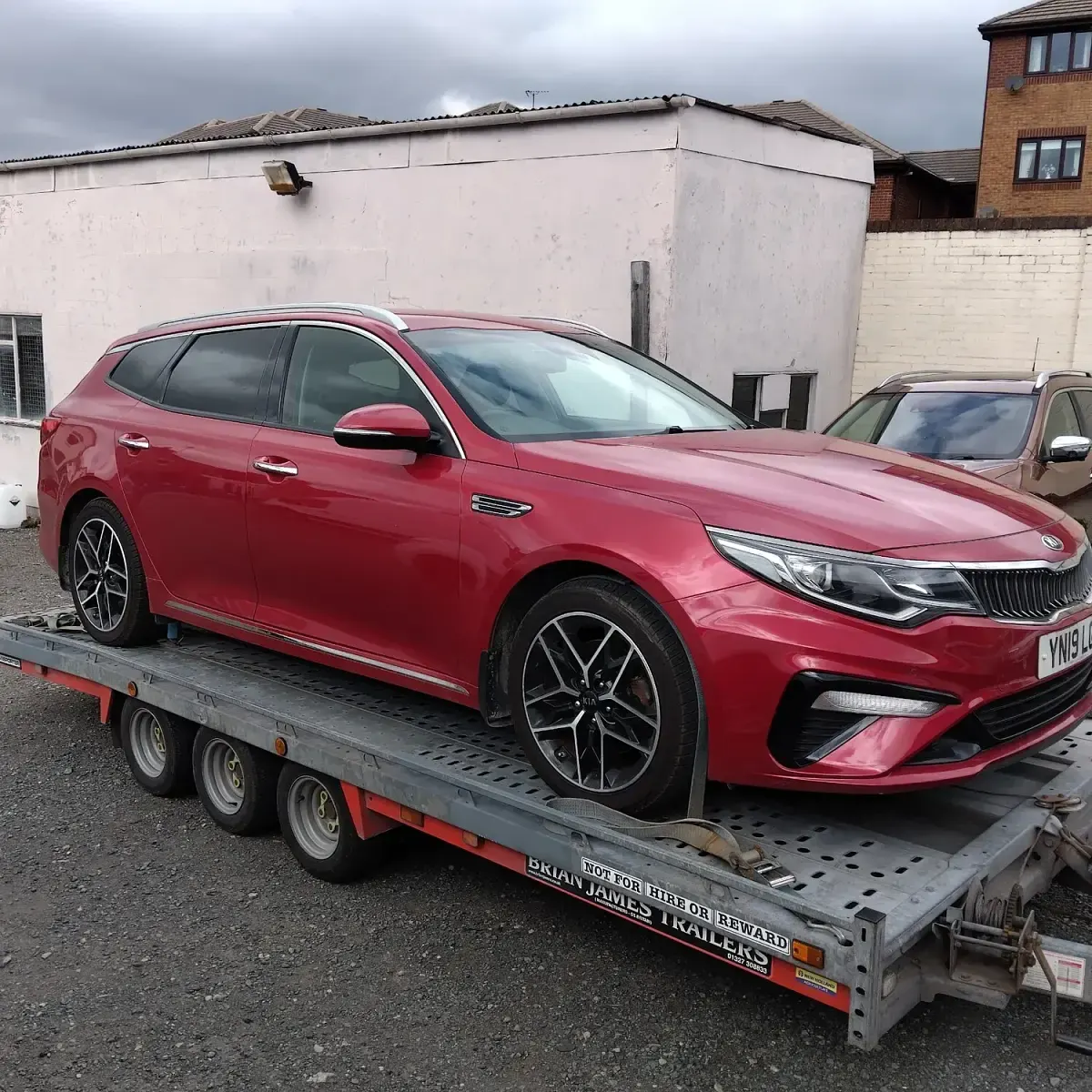 Used Kia Optima 136 HP (100 kW) 2019 Red Estate