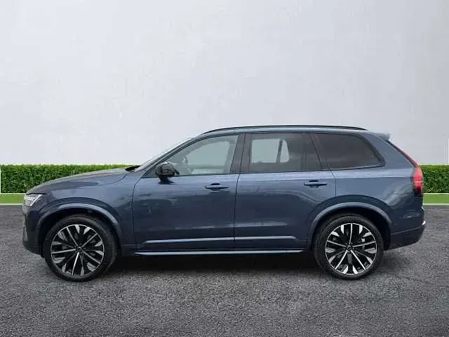 Used Volvo XC90 Plus 455 HP (334 kW) 2025 Blue SUV