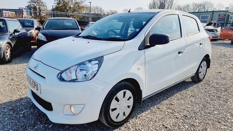 Used Mitsubishi Mirage 2015 White Hatchback
