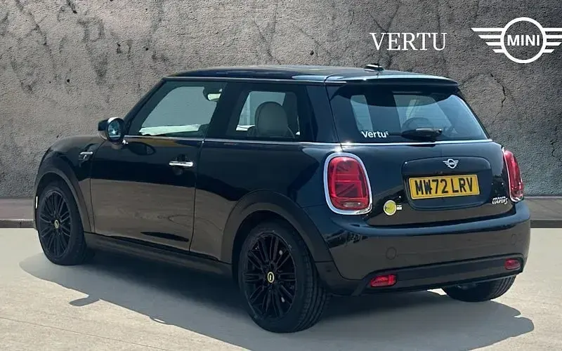 Used Mini Cooper Level 3 135 kW (184 HP) 2023 Hatchback