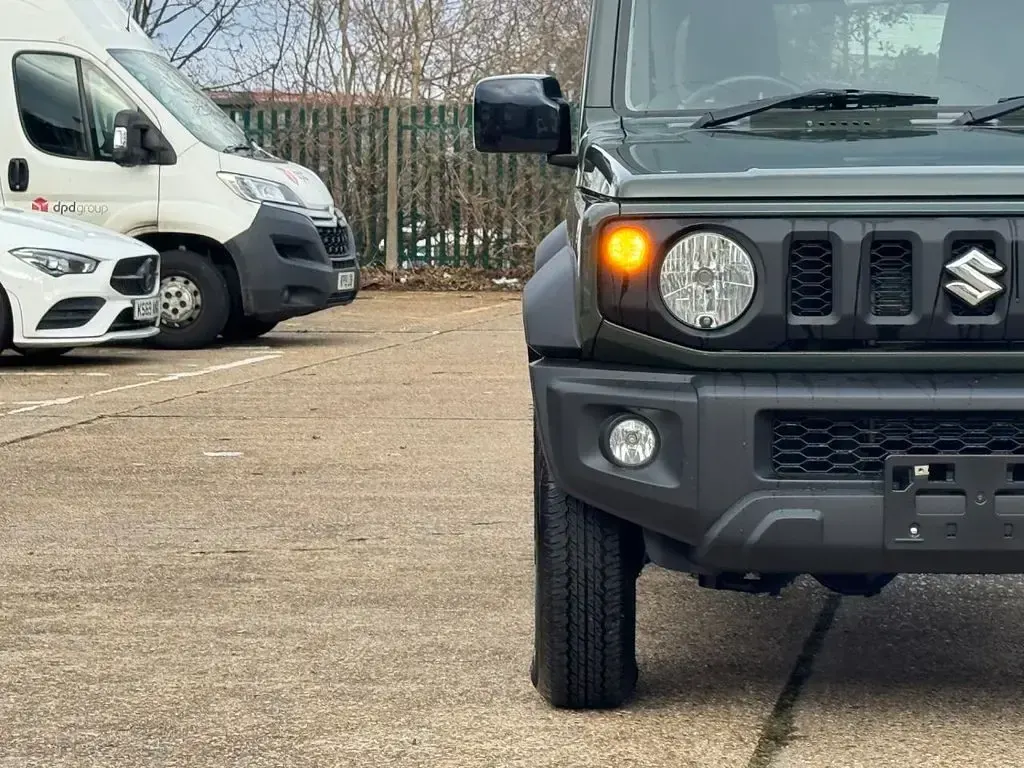 New Suzuki Jimny 101 HP (74 kW) 2025 Green/black SUV