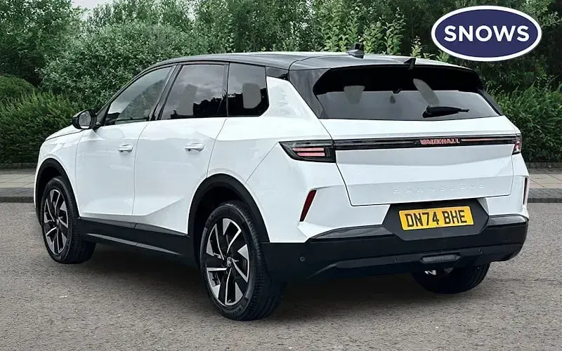 Used Vauxhall Grandland X Ultimate 136 HP (100 kW) 2025 White SUV