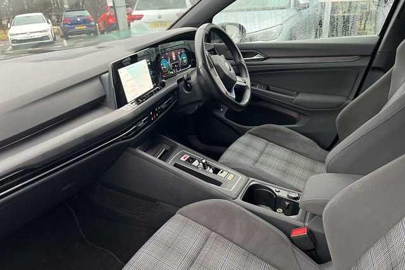 Used VW Golf VIII GTE 245 HP (180 kW) 2020 Black Hatchback