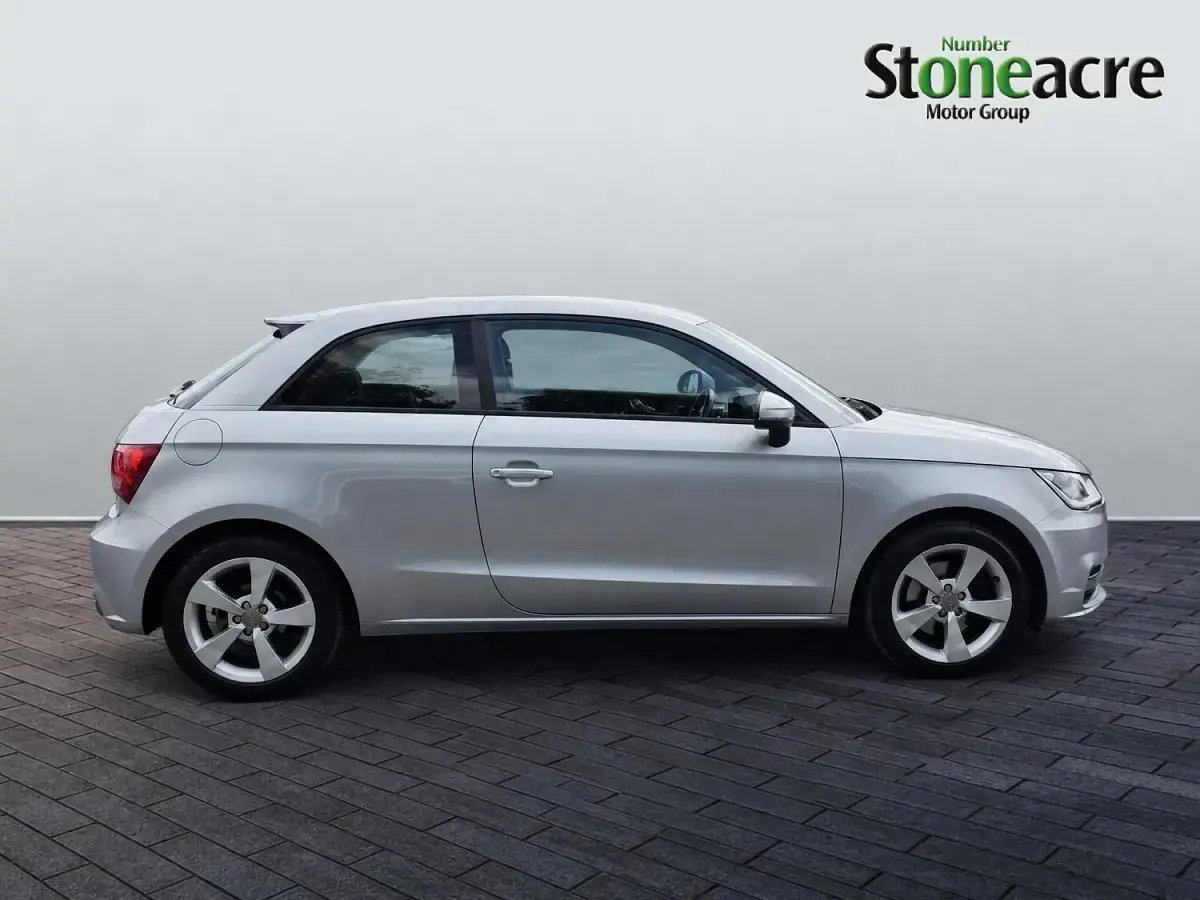 Used Audi A1 Sport 125 HP (91 kW) 2015 Silver Hatchback