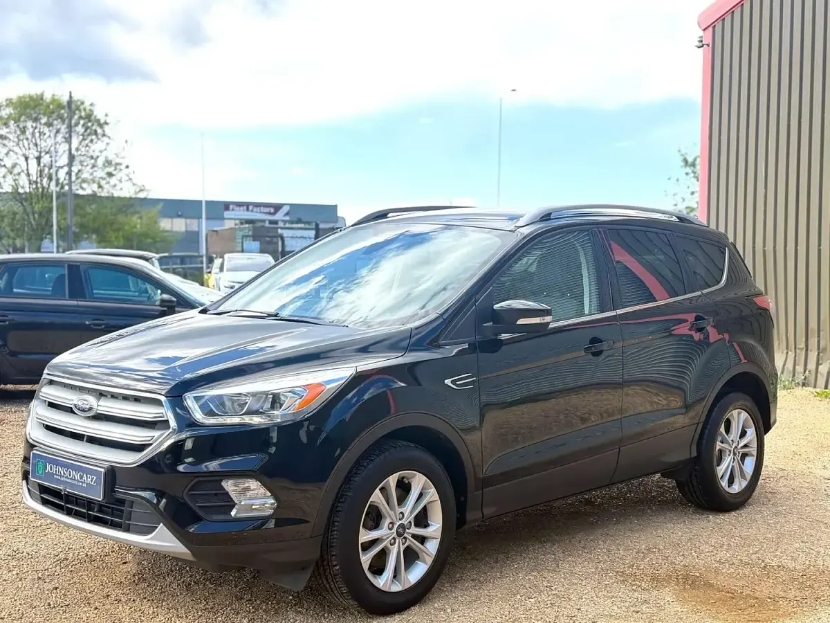 Used Ford Kuga Titanium 150 HP (110 kW) 2016 Black SUV