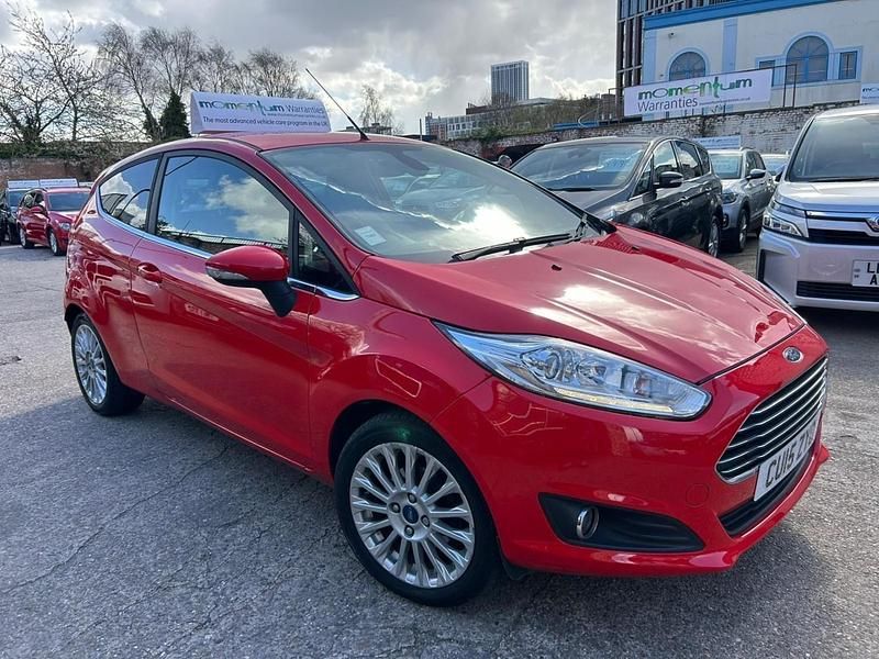 Used Ford Fiesta Titanium 2015 Red Hatchback