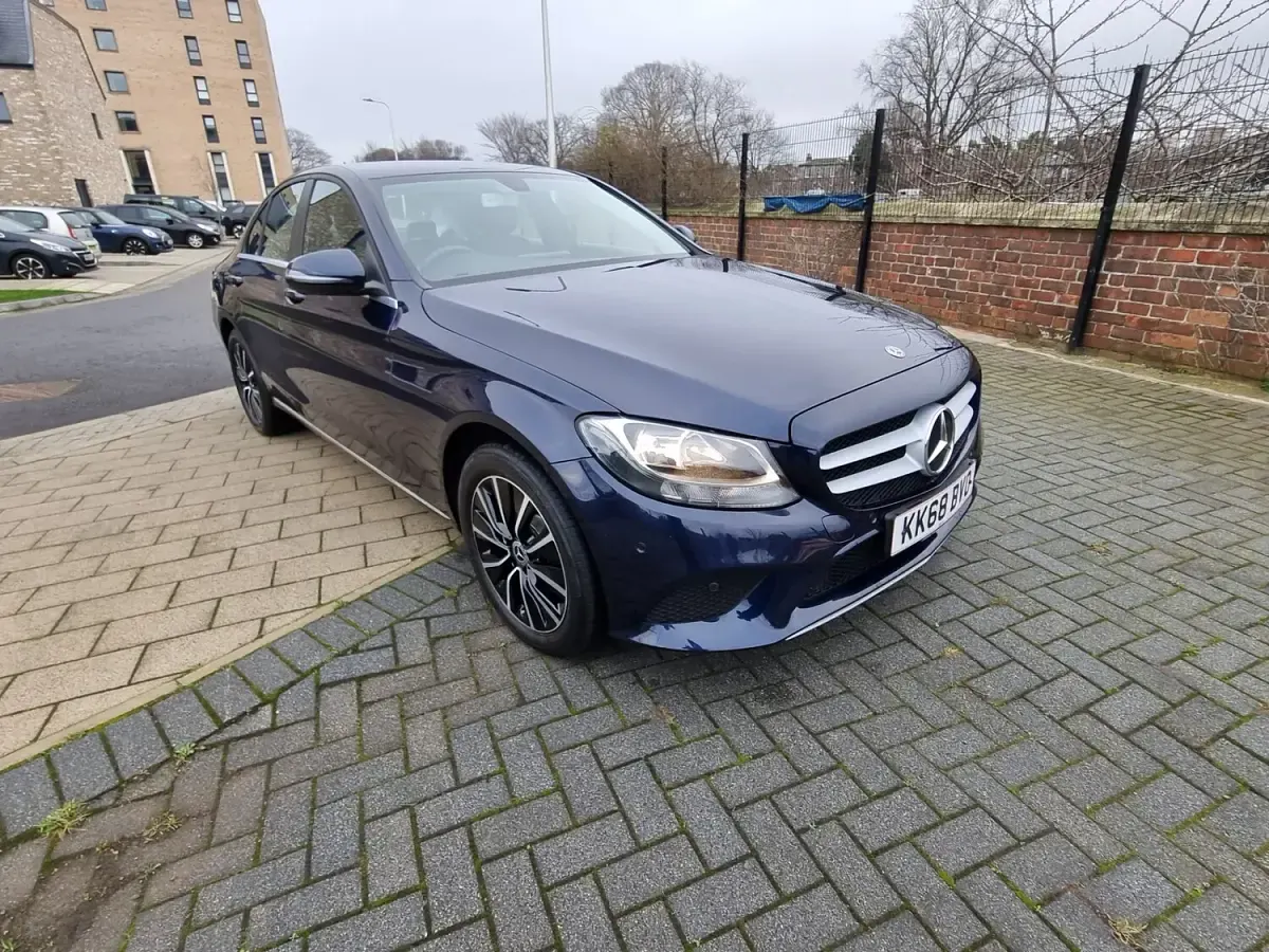 Used Mercedes C200 SE 2019 Blue Sedan