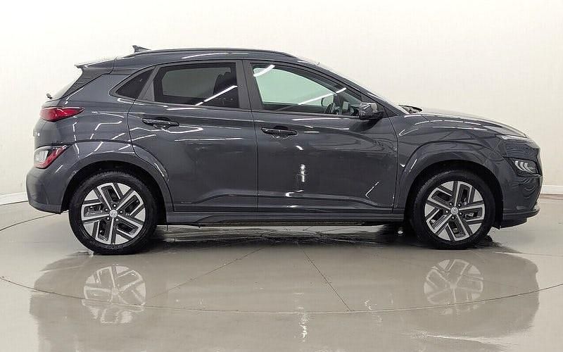 Used Hyundai Kona Premium 100 kW (136 HP) 2022 Grey SUV