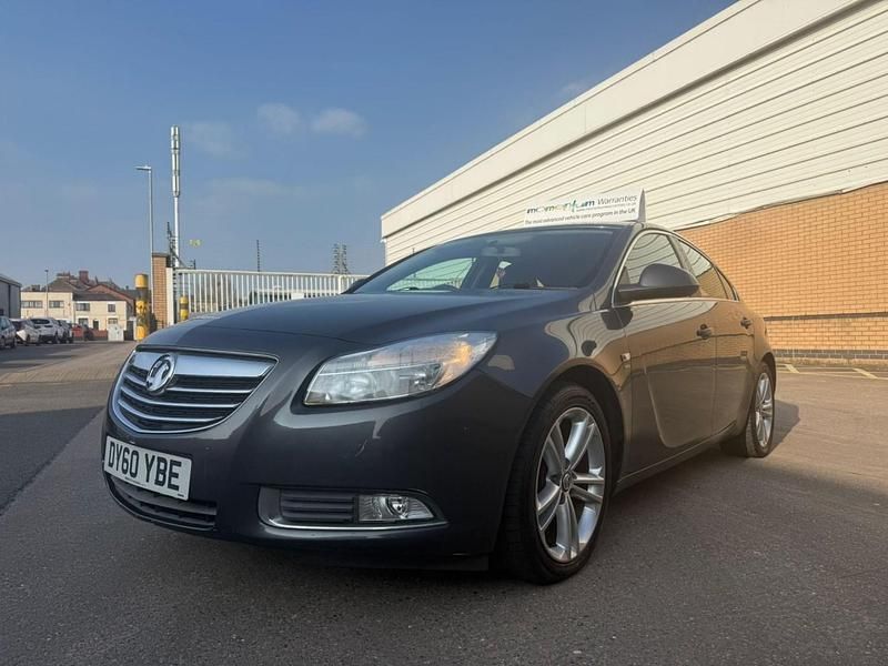 Used Vauxhall Insignia SRi 140 HP (102 kW) 2010 Grey Hatchback