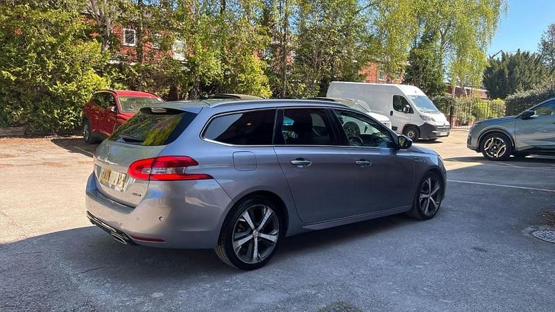 Used Peugeot 308 SW GT-line 129 HP (94 kW) 2018 Grey Estate