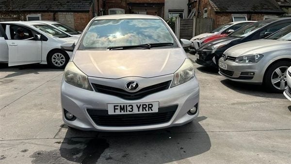 Silver Used 2013 Toyota Vitz Hatchback | £5,500 - Image 1/1