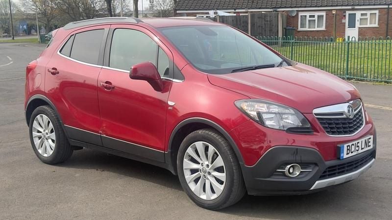 Used Vauxhall Mokka 115 HP (84 kW) 2015 Red SUV