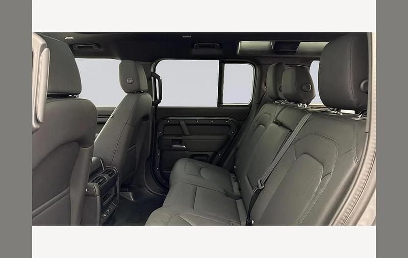 Used Land Rover Defender SE Dynamic 344 HP (253 kW) 2025 Grey SUV