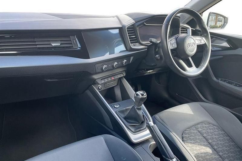 Used Audi A1 Sport 116 HP (85 kW) 2019 White SUV