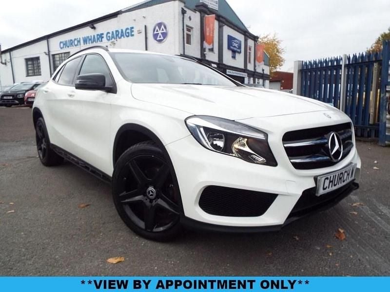White Used 2015 Mercedes GLA220 AMG line SUV | £11,495 (Fair price) - Image 1/4