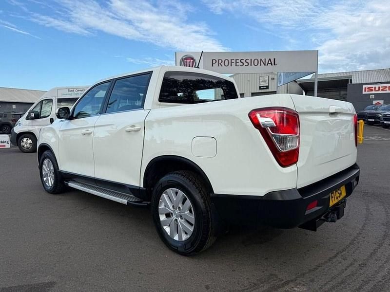 Used Ssangyong (KGM) Musso 181 HP (133 kW) 2023 White Pickup
