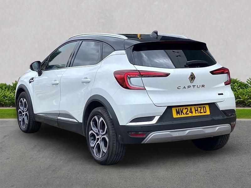 Used Renault Captur Techno 145 HP (106 kW) 2024 White  SUV