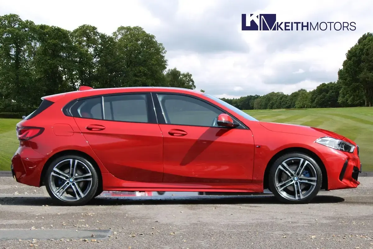 Used BMW 118 M Sport 136 HP (100 kW) 2022 Red Hatchback