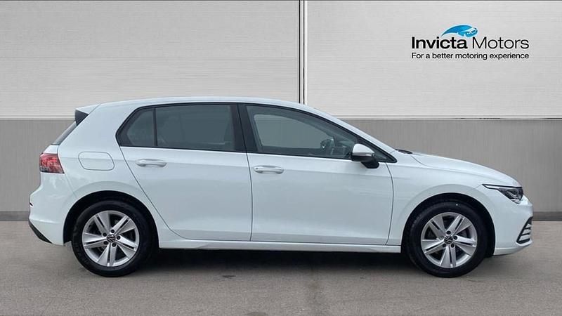 Used VW Golf VIII Life 150 HP (110 kW) 2023 White Hatchback