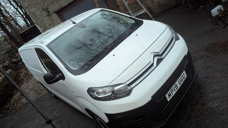 Used Citroën Dispatch 2019 White MPV
