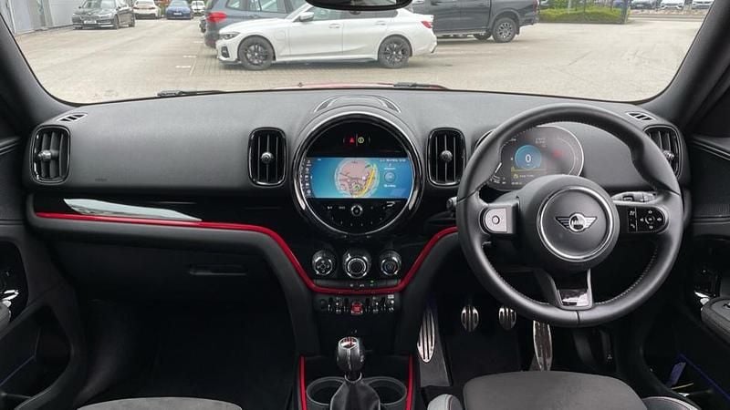 Used Mini Cooper Countryman Sport 134 HP (98 kW) 2022 Red SUV