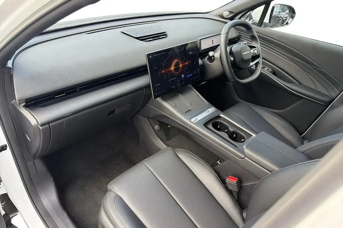 New Omoda 7 200 HP (147 kW) 2026 White SUV