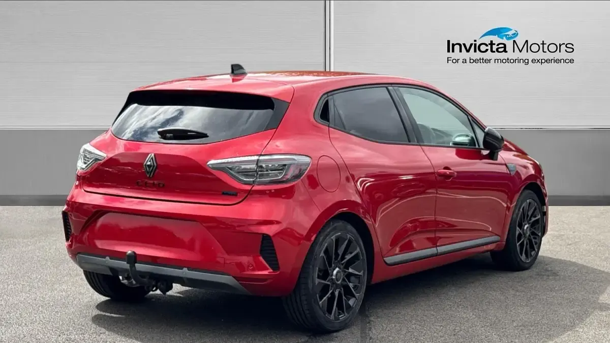Used Renault Clio Esprit Alpine 145 HP (106 kW) 2023 Flame red metallic Hatchback