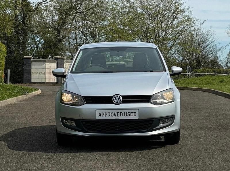 Begagnad VW Polo Match 2013 Silver Halvkombi